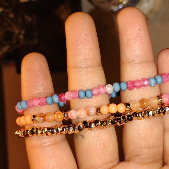 Handmade beaded bracelets - Picture 2 of 2